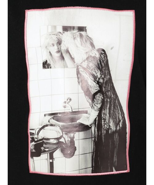 jouetie(ジュエティ)の「KevinCummins フォト BIG Tシャツ(Tシャツ/カットソー・レディース・ブラック/オフホワイト/ピンク・MEDIUM)」の19枚目の写真