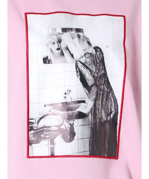 jouetie(ジュエティ)の「KevinCummins フォト BIG Tシャツ(Tシャツ/カットソー・レディース・ブラック/オフホワイト/ピンク・MEDIUM)」の17枚目の写真