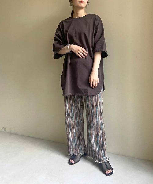 prose verse（プロズヴェール）の「《ZOZO限定》USコットンラウンドヘムオーバーサイズTee（Tシャツ/カットソー・レディース・チャコールグレー/パープル/ブラウン/オフホワイト/グレイッシュベージュ・ﾌﾘ-）」の8枚目の写真