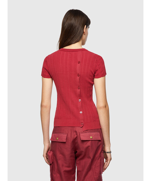 DIESEL（ディーゼル）の「レディース 半袖 ニット ボタンディテール クルーネック（ニット/セーター・レディース・ブラック/カーキ/レッド・SMALL/MEDIUM/LARGE）」の4枚目の写真