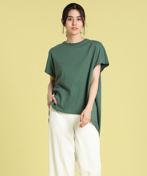 INED（イネド）の「ラウンドヘムカットソー（Tシャツ/カットソー・レディース・チャコールグレー/オフホワイト/カーキ/サックスブルー/ライトグリーン・9号）」の5枚目の写真