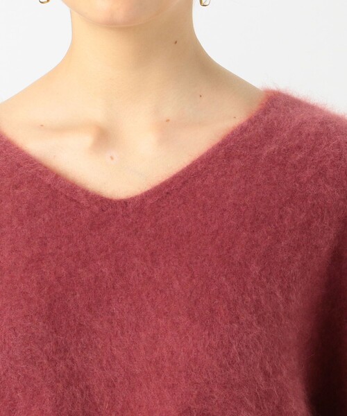 TOMORROWLAND （トゥモローランド）の「フラッフィーヤーン Vネックプルオーバー（ニット/セーター・レディース・ホワイト/ブラック/レッド/グリーン/ブルー・S）」の16枚目の写真