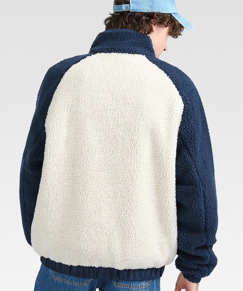 tommy jeans（トミー ジーンズ）の「リバーシブルシェルパ