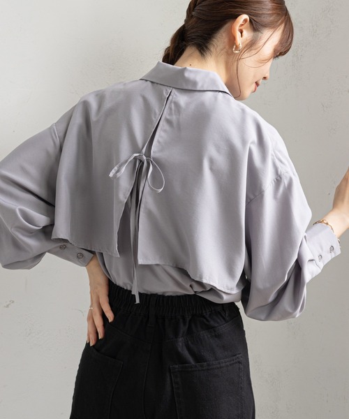 prose verse（プロズヴェール）の「ヨークデザインバックリボンシャツ（シャツ/ブラウス・レディース・オフホワイト/ブラック/グレー/モカ・ﾌﾘ-）」の4枚目の写真