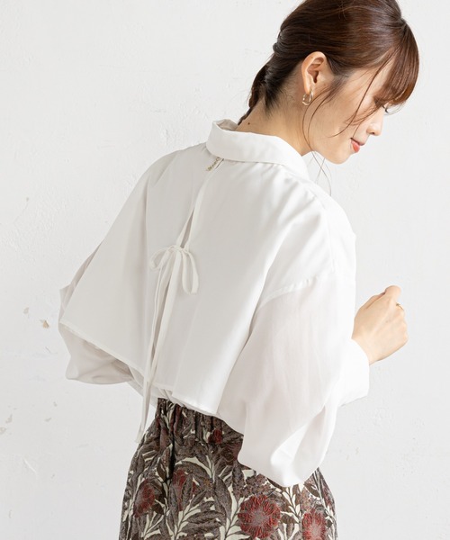 prose verse（プロズヴェール）の「ヨークデザインバックリボンシャツ（シャツ/ブラウス・レディース・オフホワイト/ブラック/グレー/モカ・ﾌﾘ-）」の2枚目の写真