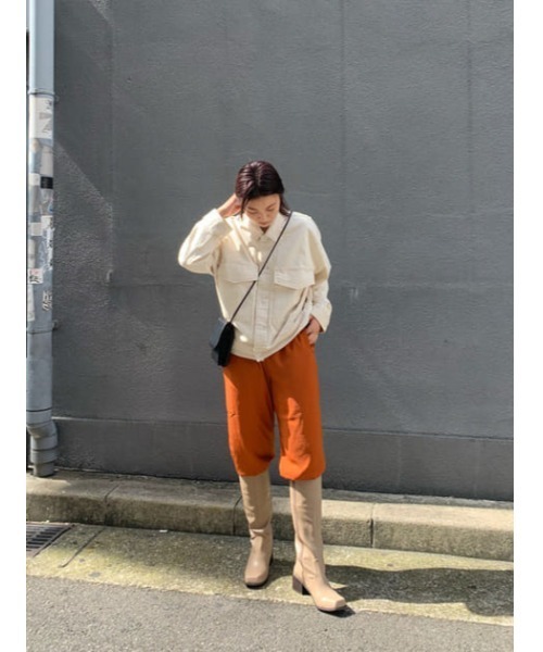 MOUSSY（マウジー）の「SQUARE TOE LONG ブーツ（ブーツ・レディース・ベージュ/ブラック・SMALL/MEDIUM/LARGE）」の20枚目の写真