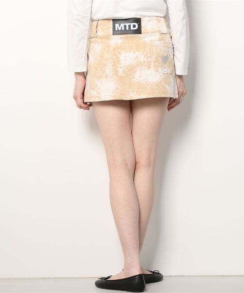 Never mind the XU / Chikashitsu+(ネバーマインド ザ エックスユー / チカシツプラス)の「【MORE THAN DOPE】Heart skirt(デニムスカート・レディース・ベージュ・S)」の3枚目の写真