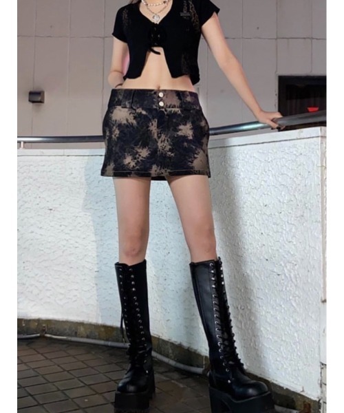 Never mind the XU / Chikashitsu+(ネバーマインド ザ エックスユー / チカシツプラス)の「【MORE THAN DOPE】Heart skirt(デニムスカート・レディース・ベージュ・S)」の6枚目の写真