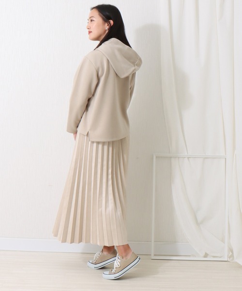 libelle more（リベル モア）の「スエードポンチ　アコーディオンプリーツスカート（スカート・レディース・グリーン/アイボリー/グレイッシュベージュ/チャコール・M/L）」の16枚目の写真