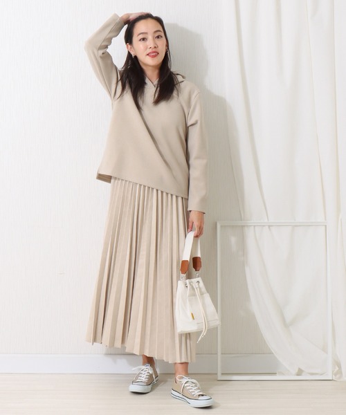 libelle more（リベル モア）の「スエードポンチ　アコーディオンプリーツスカート（スカート・レディース・グリーン/アイボリー/グレイッシュベージュ/チャコール・M/L）」の7枚目の写真