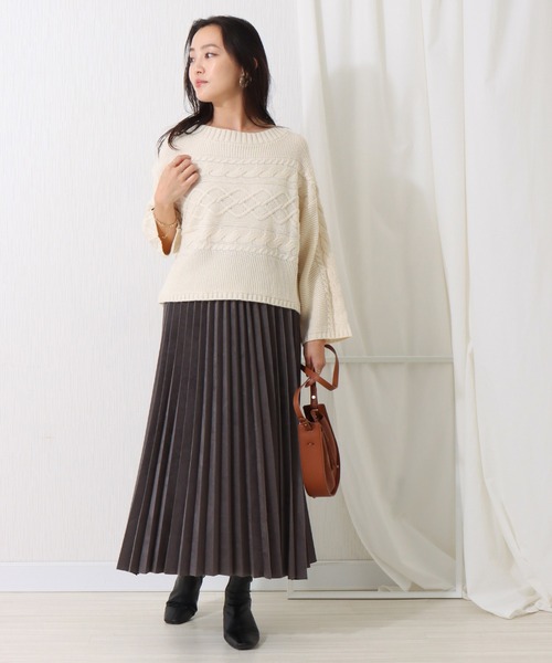 libelle more（リベル モア）の「スエードポンチ　アコーディオンプリーツスカート（スカート・レディース・グリーン/アイボリー/グレイッシュベージュ/チャコール・M/L）」の14枚目の写真