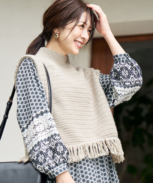 B:MING by BEAMS（ビーミングバイビームス）の「B:MING by BEAMS / フリンジ タートル ベスト 21AW（ベスト・レディース・ブラック/ベージュ/オフホワイト・ONE SIZE）」の3枚目の写真