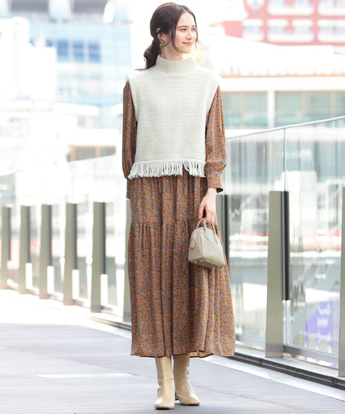 B:MING by BEAMS（ビーミングバイビームス）の「B:MING by BEAMS / フリンジ タートル ベスト 21AW（ベスト・レディース・ブラック/ベージュ/オフホワイト・ONE SIZE）」の10枚目の写真