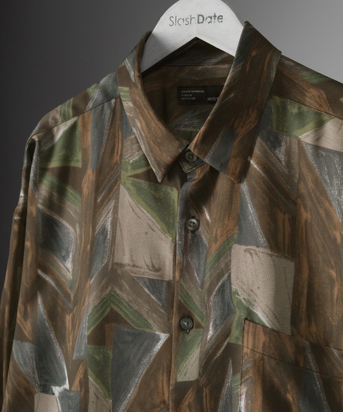 SlashDate（スラッシュデイト）の「ナチュラルストレッチ総柄プリントとろみシャツ（シャツ/ブラウス・メンズ・ブラック/ブラウン/グレー/ブルー/ブラック系その他/ブラウン系その他・M/L）」の22枚目の写真