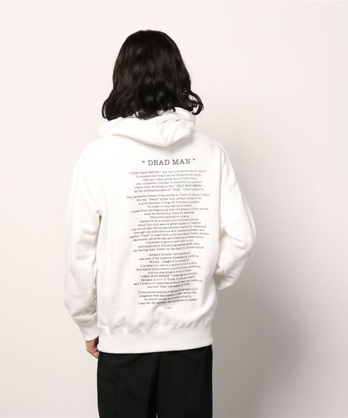 BIAS（バイアス）の「STUDIOUS別注 DEAD MANスカルプリントプルオーバーパーカー（パーカー・メンズ・ホワイト/ホワイト系その他/ライトグレー/クリア/オフホワイト/アイボリー・SMALL/MEDIUM/LARGE）」の7枚目の写真
