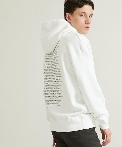 BIAS（バイアス）の「STUDIOUS別注 DEAD MANスカルプリントプルオーバーパーカー（パーカー・メンズ・ホワイト/ホワイト系その他/ライトグレー/クリア/オフホワイト/アイボリー・SMALL/MEDIUM/LARGE）」の16枚目の写真