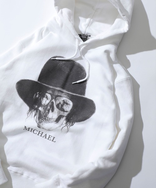BIAS（バイアス）の「STUDIOUS別注 DEAD MANスカルプリントプルオーバーパーカー（パーカー・メンズ・ホワイト/ホワイト系その他/ライトグレー/クリア/オフホワイト/アイボリー・SMALL/MEDIUM/LARGE）」の20枚目の写真