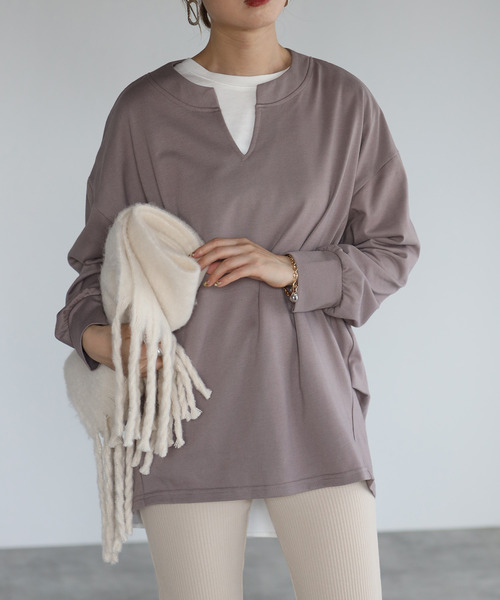 amini(アミニ)の「【2021-2022 A/W】キーネック裾タックプルオーバー(Tシャツ/カットソー・レディース・ブラック/ベージュ/パープル/ブラウン・MEDIUM)」の4枚目の写真