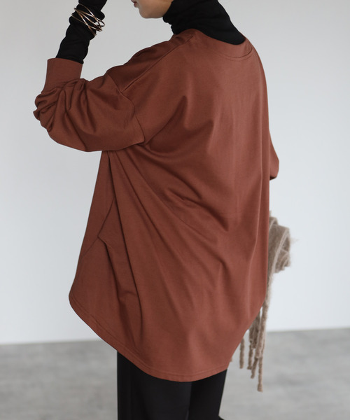 amini(アミニ)の「【2021-2022 A/W】キーネック裾タックプルオーバー(Tシャツ/カットソー・レディース・ブラック/ベージュ/パープル/ブラウン・MEDIUM)」の17枚目の写真