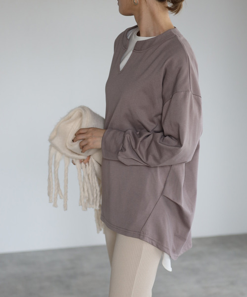 amini(アミニ)の「【2021-2022 A/W】キーネック裾タックプルオーバー(Tシャツ/カットソー・レディース・ブラック/ベージュ/パープル/ブラウン・MEDIUM)」の21枚目の写真