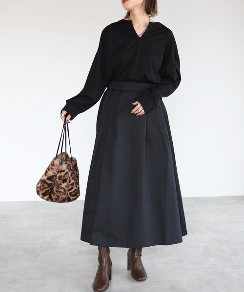 amini(アミニ)の「【2021-2022 A/W】キーネック裾タックプルオーバー(Tシャツ/カットソー・レディース・ブラック/ベージュ/パープル/ブラウン・MEDIUM)」の14枚目の写真