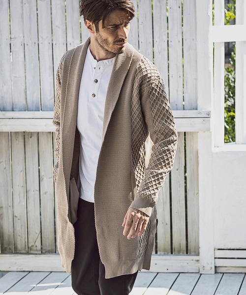 AKM Contemporary（エイケイエムコンテンポラリー）の「直営・WEB別注 AKM Contemporary(エイケイエムコンテンポラリー)ワッフル編みロングニットカーディガン（カーディガン/ボレロ・メンズ・ベージュ/サックスブルー/ネイビー/ブラック/オフホワイト/ライトグレー・M/S/L）」の5枚目の写真