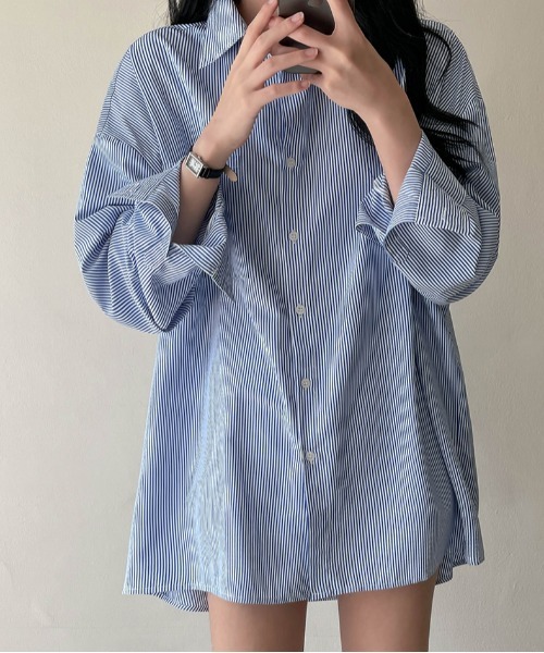 SONA（ソナ）の「SONYUNARA ストライプルーズフィットシャツ（シャツ/ブラウス・レディース・ブルー/ネイビー・FREE）」の2枚目の写真