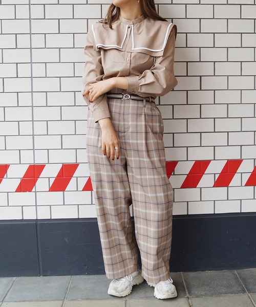 179/WG(イチナナキュウダブルジー)の「パイピングビッグカラーブラウス(シャツ/ブラウス・レディース・ブラック系/ホワイト系/ベージュ/オフホワイト・MEDIUM)」の16枚目の写真