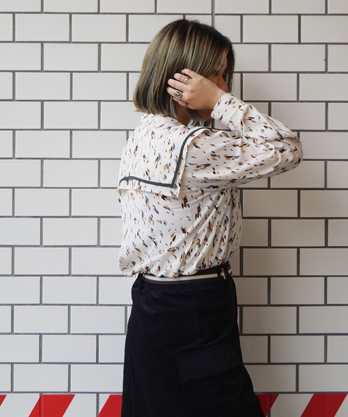 179/WG(イチナナキュウダブルジー)の「パイピングビッグカラーブラウス(シャツ/ブラウス・レディース・ブラック系/ホワイト系/ベージュ/オフホワイト・MEDIUM)」の13枚目の写真