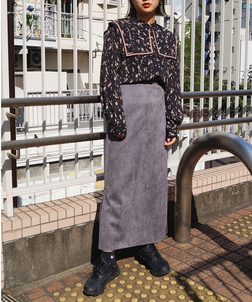 179/WG(イチナナキュウダブルジー)の「パイピングビッグカラーブラウス(シャツ/ブラウス・レディース・ブラック系/ホワイト系/ベージュ/オフホワイト・MEDIUM)」の14枚目の写真