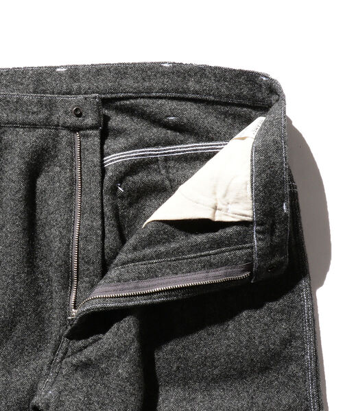 BEAMS PLUS（ビームスプラス）の「BEAMS PLUS / ヘビーツイード ペインター パンツ（その他パンツ・メンズ・チャコールグレー・LARGE/X-LARGE/MEDIUM/SMALL）」の12枚目の写真
