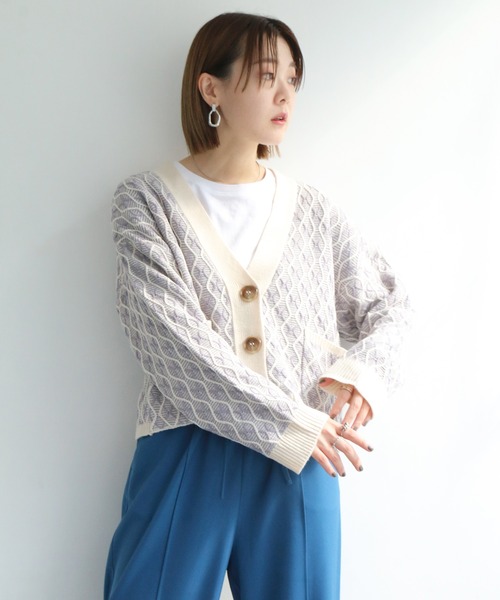 notch.（ノッチ）の「レトロ柄ショートカーデ（カーディガン/ボレロ・レディース・オフホワイト/エメラルド・M）」の6枚目の写真