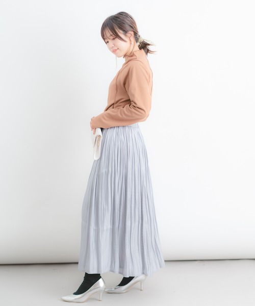 Wordtrobe（ワードトローブ）の「【wordtrobe】起毛フライスメロウインナー（Tシャツ/カットソー・レディース・ベージュ/ブラウン/チャコールグレー・FREE）」の8枚目の写真