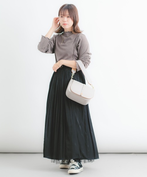 Wordtrobe（ワードトローブ）の「【wordtrobe】起毛フライスメロウインナー（Tシャツ/カットソー・レディース・ベージュ/ブラウン/チャコールグレー・FREE）」の16枚目の写真