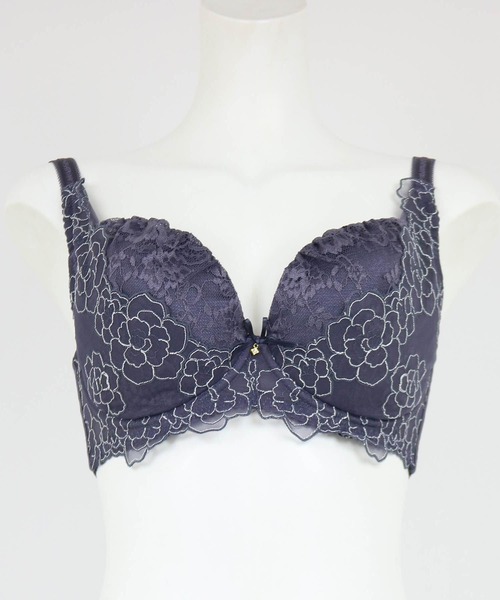 fran de lingerie(フランデランジェリー)の「Luxe Lace リュクスレース コーディネートブラジャー G65-I85カップ(ブラジャー・レディース・サックスブルー/クリーム/シルバーグレー・G65/G70/G75/G80/G85/H65/H70/H75/H80/H85/I65/I70/I75/I80/I85)」の5枚目の写真