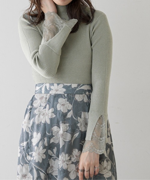 natural couture(ナチュラルクチュール)の「【大好評リバイバルアイテム】袖口レースもちもちリブタートル(ニット/セーター・レディース・アイボリー/ミント/サックスブルー/ブラック/ラベンダー/モカ・FREE)」の5枚目の写真