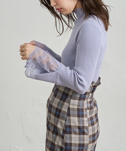 natural couture(ナチュラルクチュール)の「【大好評リバイバルアイテム】袖口レースもちもちリブタートル(ニット/セーター・レディース・アイボリー/ミント/サックスブルー/ブラック/ラベンダー/モカ・FREE)」の12枚目の写真