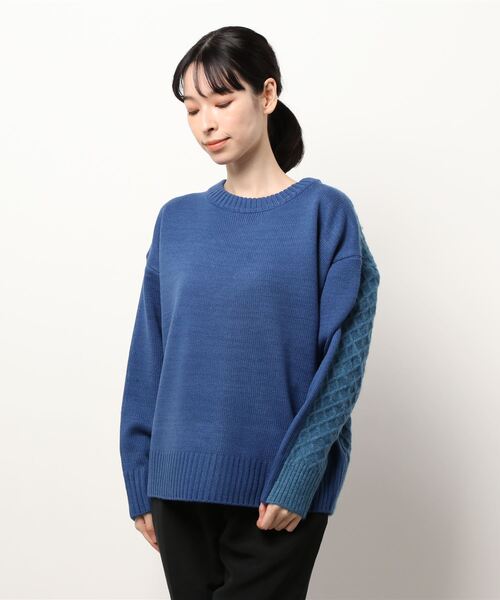 INTERPLANET(インタープラネット)の「編地ドッキングプルオーバー(ニット/セーター・レディース・ブラック/ブルー/アイボリー/キャメル・FREE)」の4枚目の写真