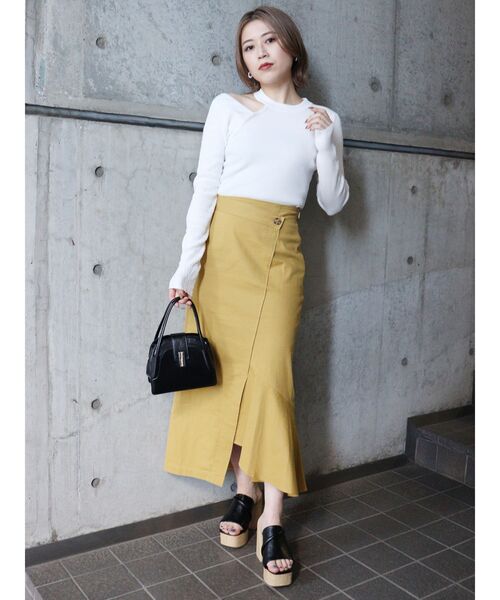 MURUA(ムルーア)の「アシンメトリーマーメイドスカート(スカート・レディース・アイボリー/ブラック/ホワイト/イエロー・1/2)」の8枚目の写真