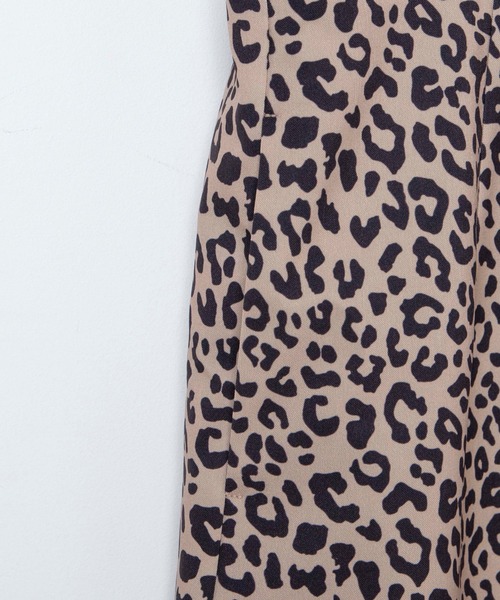 WEGO(ウィゴー)の「WEGO/ミニフレアーキャミワンピ(ワンピース・レディース・ブラック/アニマル・FREE)」の21枚目の写真