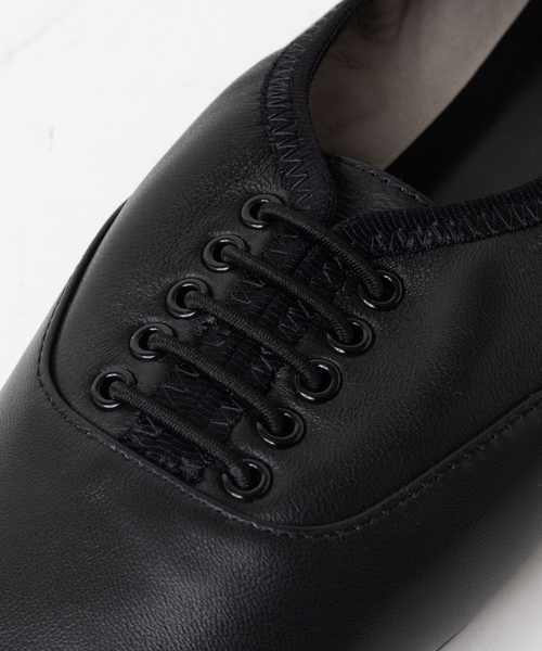 Au BANNISTER（オゥバニスター）の「スクエアトゥレースアップシューズ（ドレスシューズ・レディース・ホワイト/ブラック/キャメル・38/39/35/36/37）」の14枚目の写真