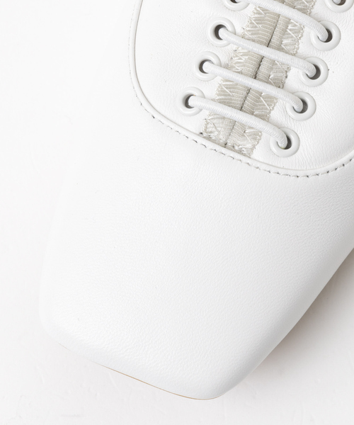 Au BANNISTER（オゥバニスター）の「スクエアトゥレースアップシューズ（ドレスシューズ・レディース・ホワイト/ブラック/キャメル・38/39/35/36/37）」の19枚目の写真