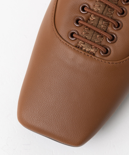 Au BANNISTER（オゥバニスター）の「スクエアトゥレースアップシューズ（ドレスシューズ・レディース・ホワイト/ブラック/キャメル・38/39/35/36/37）」の9枚目の写真