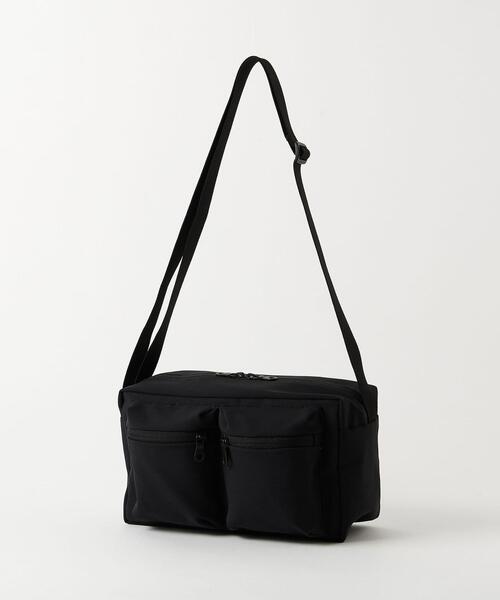 BEAUTY&YOUTH UNITED ARROWS（ビューティーアンドユースユナイテッドアローズ）の「【WEB店舗と一部店舗限定】 by ”小松マテーレ” ダブルポケット ショルダーバッグ（ショルダーバッグ・メンズ・ブラック・FREE）」の8枚目の写真