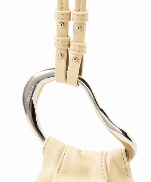 LE VERNIS（ル・ベルニ）の「LE VERNIS(ル・ベルニ)リングミニレザーショルダー（ショルダーバッグ・レディース・ブラック/オレンジ/クリーム・FREE）」の12枚目の写真