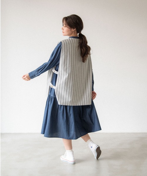 idem(イデム)の「side frill chambray onepiece/サイドフリルデニムシャツワンピース(シャツワンピース・レディース・ライトブルー/ネイビー・FREE)」の6枚目の写真