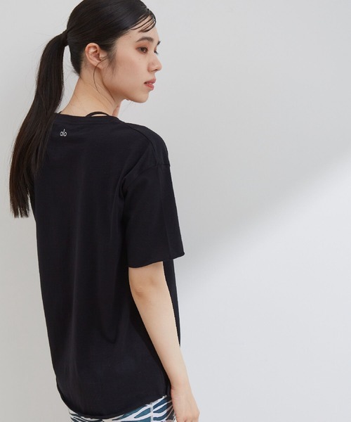 【25SS新品】alo yoga アローヨガ 半袖リブTシャツ ネイビー S 25SS新品】alo yoga アローヨガ 半袖リブTシャツ ネイビー S