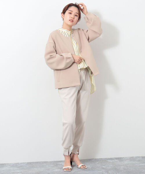 NOLLEY’S(ノーリーズ)の「◇【WEB限定】T/Cダンボールノーカラーフリルジャケット(ブルゾン・レディース・ネイビー/ベージュ・FREE)」の13枚目の写真