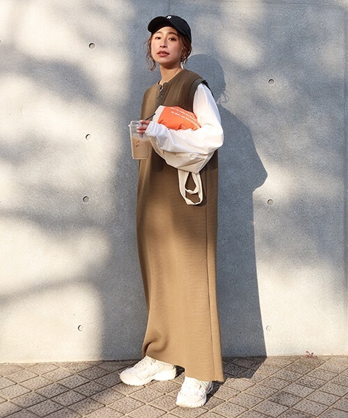 CREDONA（クレドナ）の「ワッフルコンビノースリOP（ワンピース・レディース・ベージュ/カーキ・FREE）」の2枚目の写真