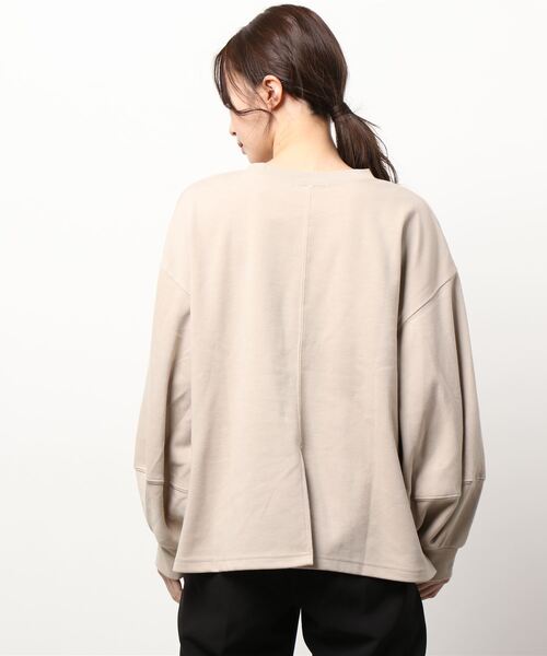 Samansa Mos2（サマンサ モスモス）の「ポンチ袖ボリュームスウェット（スウェット・レディース・ベージュ/ピンク/ミント/キナリ・ﾌﾘ-）」の6枚目の写真